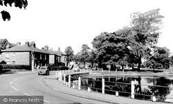 Brentwood, the Pond and Common c1965