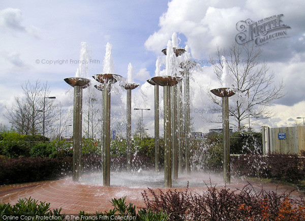 Photo of Brentwood, The Sainsbury Fountain 2004