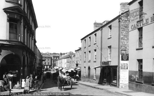 Photo of Bridgend, Caroline Street 1901