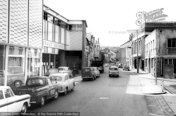 Photo of Bridgend, Derwen Road c.1960