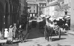 Horse And Cart, Caroline Street 1901, Bridgend