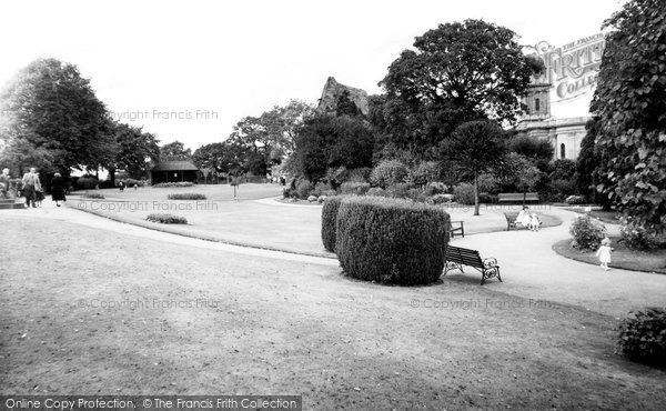Photo of Bridgnorth, Castle Gardens c.1960