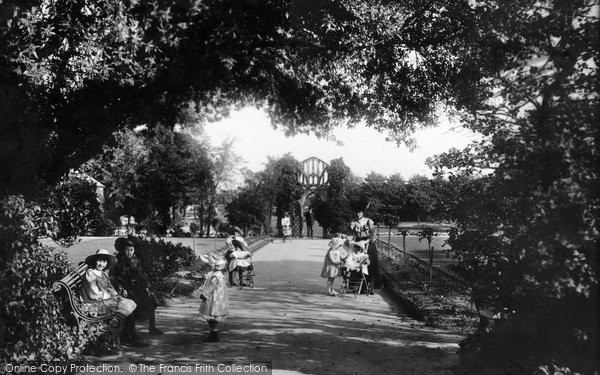 Photo of Bridgwater, Blake Gardens 1906
