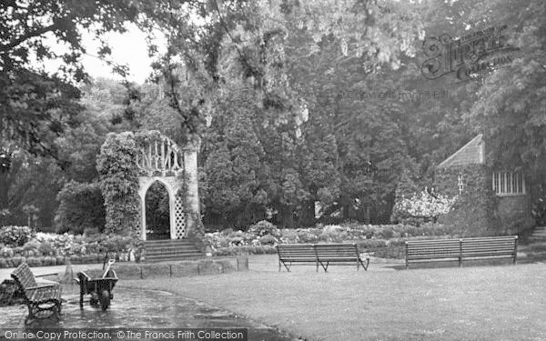Photo of Bridgwater, Blake Gardens c.1950