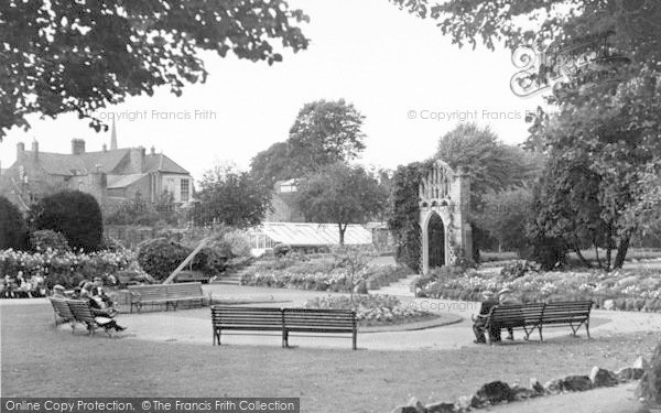 Photo of Bridgwater, Blake Gardens c.1955