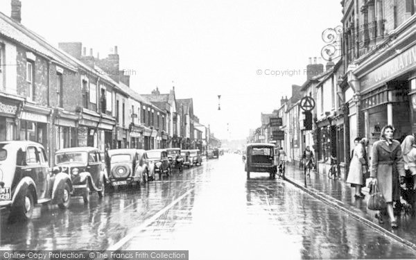 Photo of Bridgwater, St John's Street c.1955