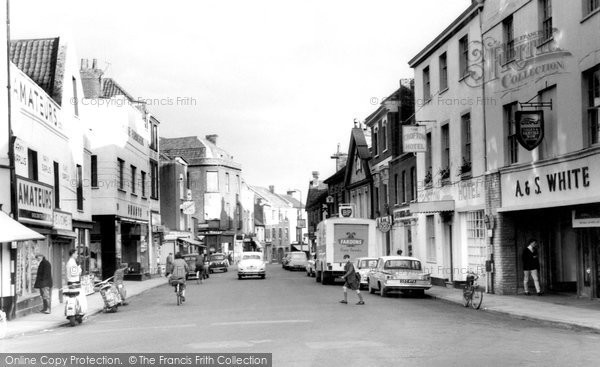 Photo of Bridgwater, St Mary's Street c.1965