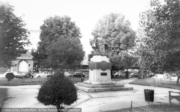Photo of Bridgwater, The War Memorial c.1960