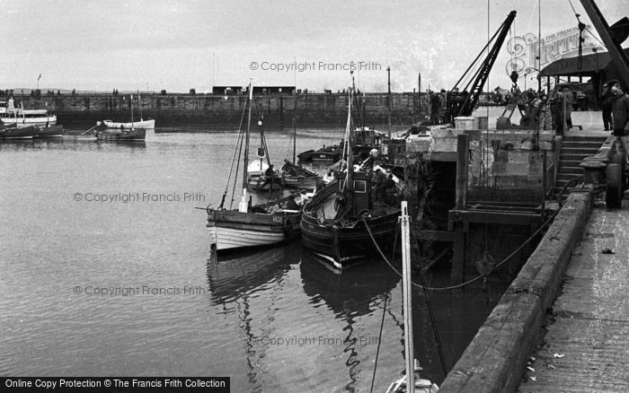 Photo of Bridlington, Harbour 1951