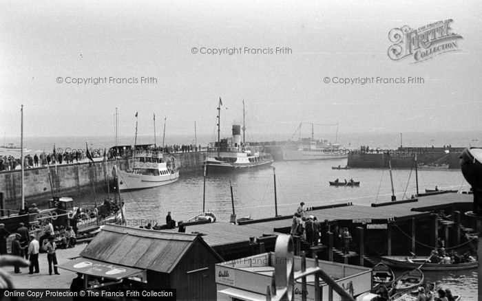 Photo of Bridlington, Harbour 1951