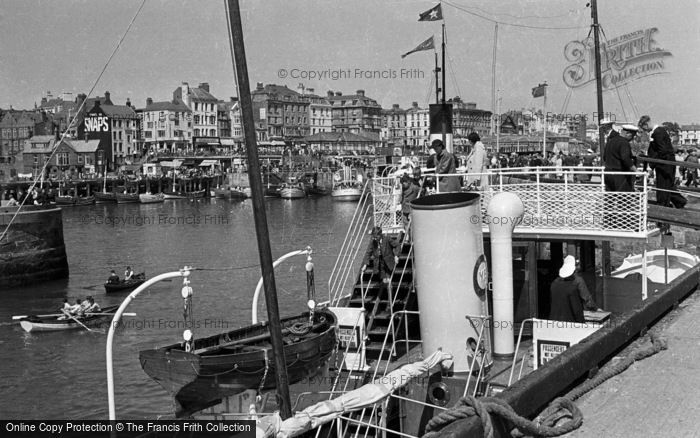 Photo of Bridlington, Harbour 1951