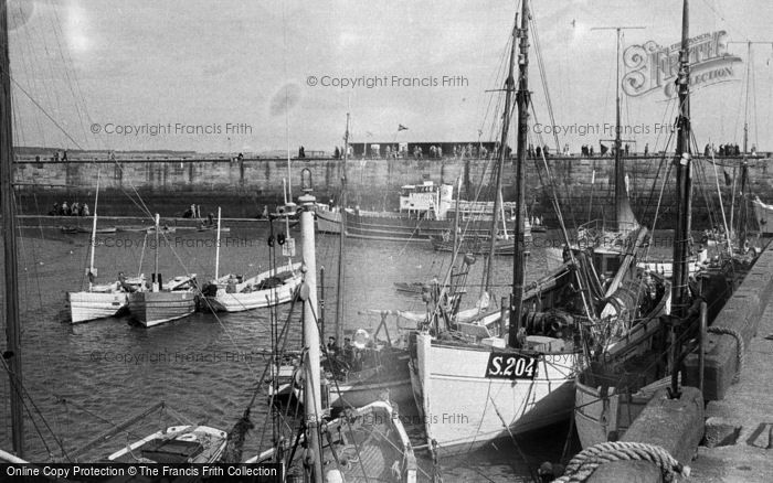 Photo of Bridlington, Harbour 1951