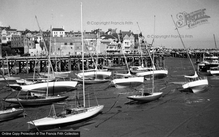 Photo of Bridlington, Harbour c.1959