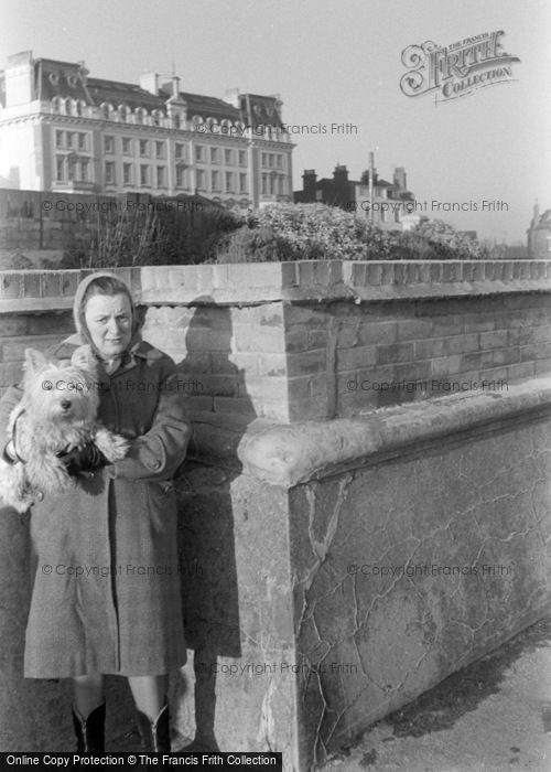 Photo of Bridlington, Holidaymaker And Alexandra Hotel c.1964