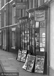 Newsagents, High Street 1954, Bridlington