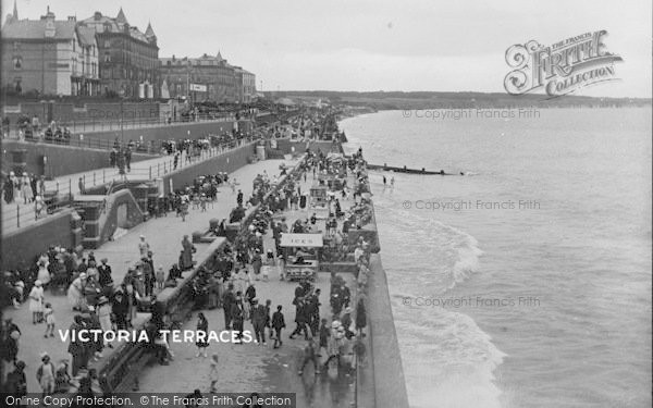 Photo of Bridlington, Victoria Terraces 1923
