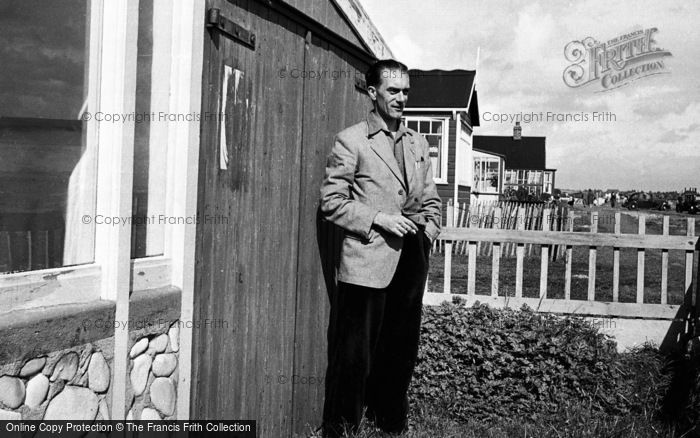 Photo of Bridlington, Wilsthorpe, A Holidaymaker 1951