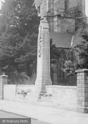 North Street, Cenotaph 1922, Bridport