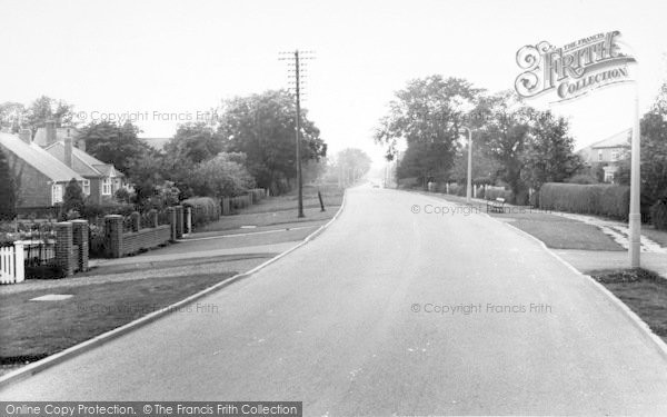 Photo of Brigg, Bigby High Road c.1960