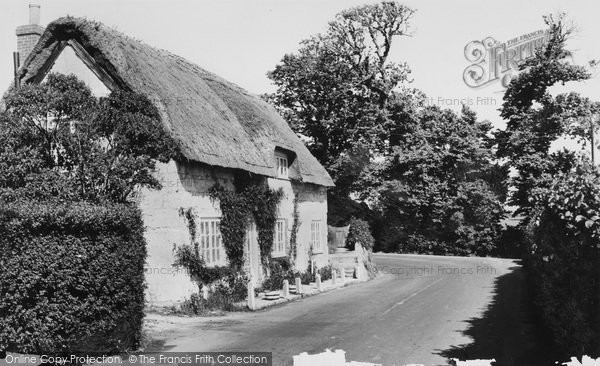 Photo of Brighstone, Bakehouse Cottage c.1960