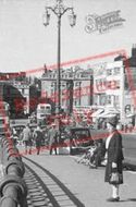 Aquarium Roundabout From East c.1950, Brighton