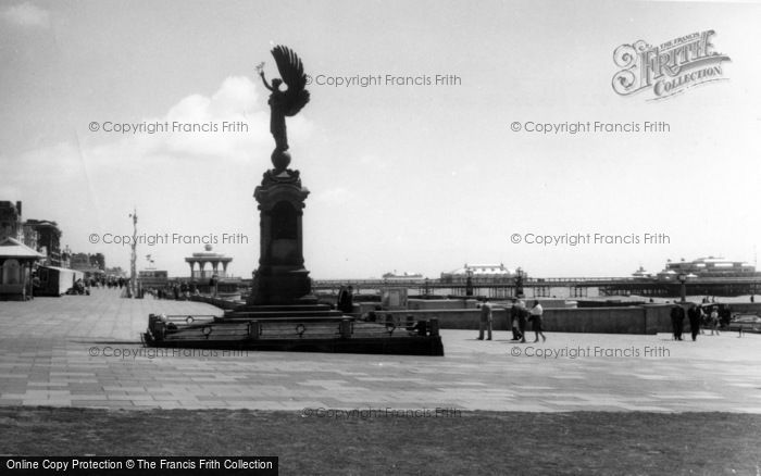 Photo of Brighton, King Edward Vii Memorial And Promenade c.1955