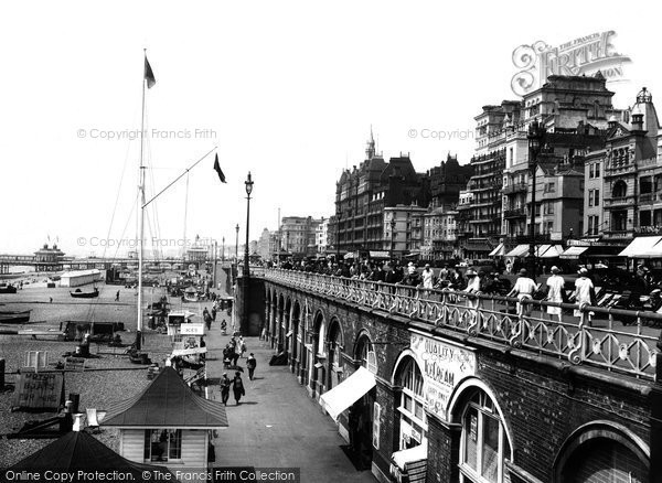Photo of Brighton, King's Road 1925