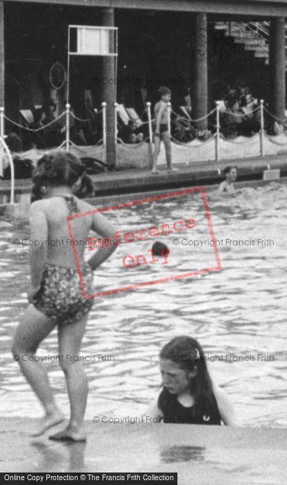 Photo of Brighton, The Open Air Baths c.1955