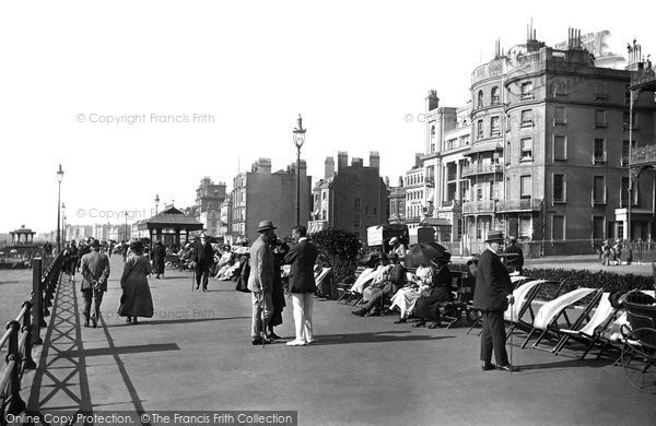 Photo of Brighton, The Parade 1921