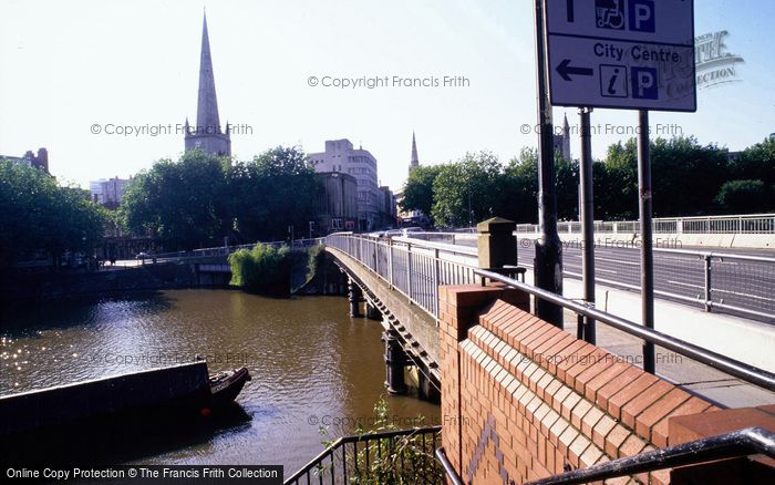Photo of Bristol, Bridge And St Nicholas' Church c.1995