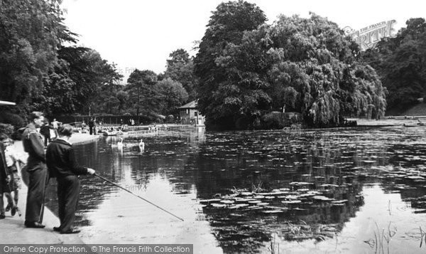 Photo of Bristol, Eastville Boating Lake c.1950