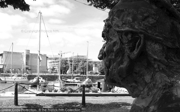 Photo of Bristol, John Cabot Statue 2005