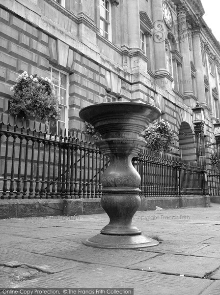 Photo of Bristol, one of the Pillars ('Nails') outside the Corn Exchange, Corn Street 2005