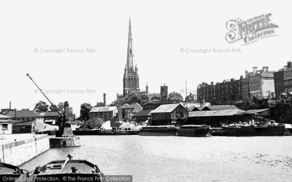 Photo of Bristol, St Mary Redcliffe Church c.1950