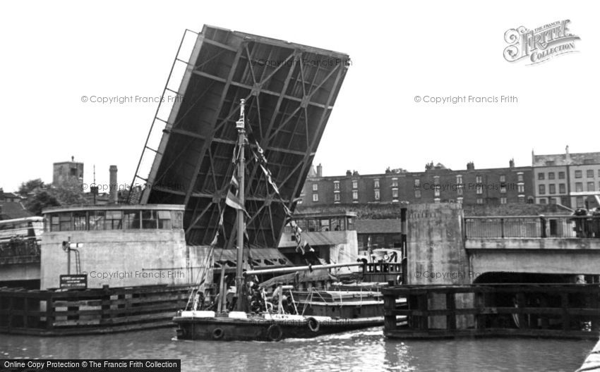 Bristol, the New Bascule Bridge c1950