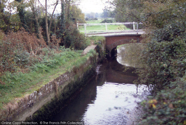 Photo of Britford, Avon Navigation Lock 1995