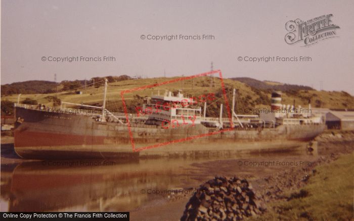 Photo of Briton Ferry, Giants Grave 1961