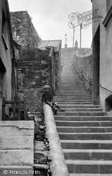 Bay View Steps 1922, Brixham