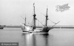 Brixham, "Mayflower II" 1957