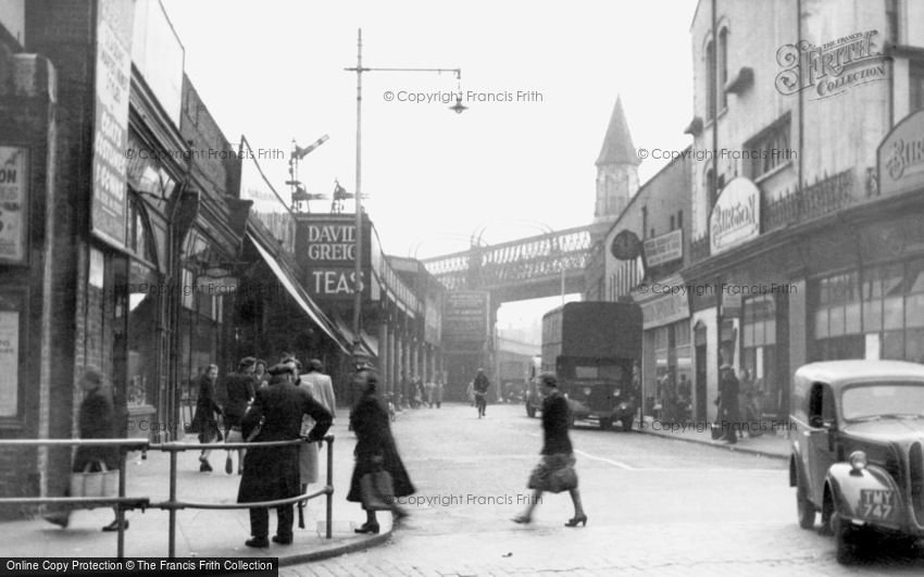 Brixton, Atlantic Road c1950