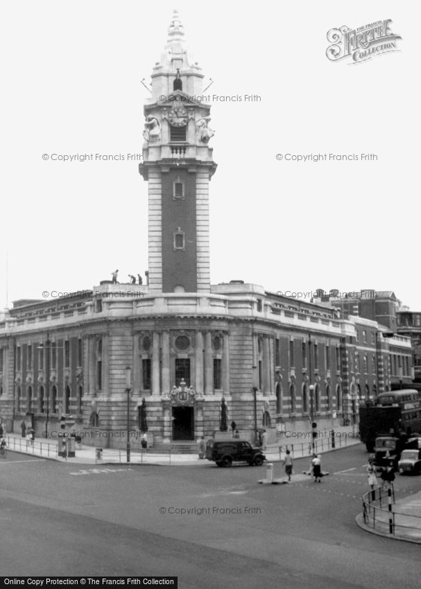 Brixton, Town Hall c1960