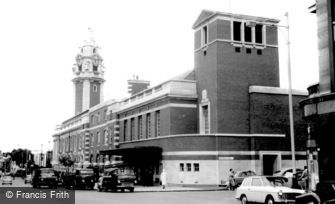 Brixton, Town Hall c1965