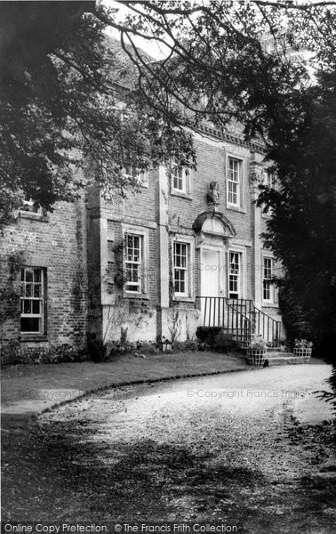 Photo of Broad Chalke, Reddish House c.1955