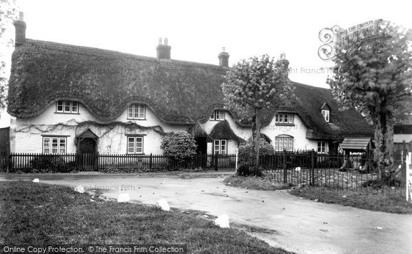 Photo of Broad Hinton, Cottages And Village Well c.1945