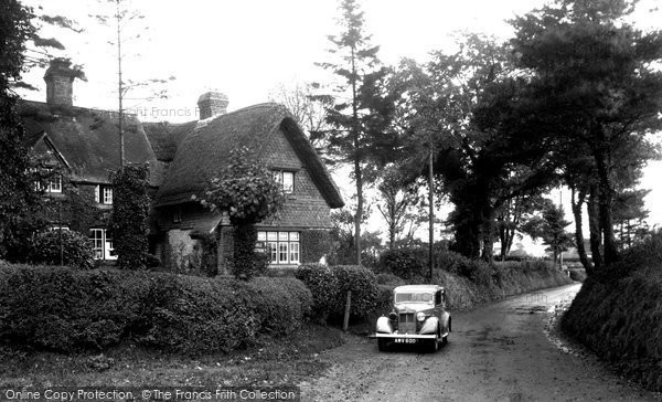 Photo of Broad Hinton, The Post Office c.1945