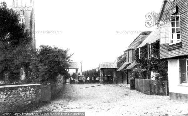 Photo of Broadclyst, St John's Church And Lych Gate 1907