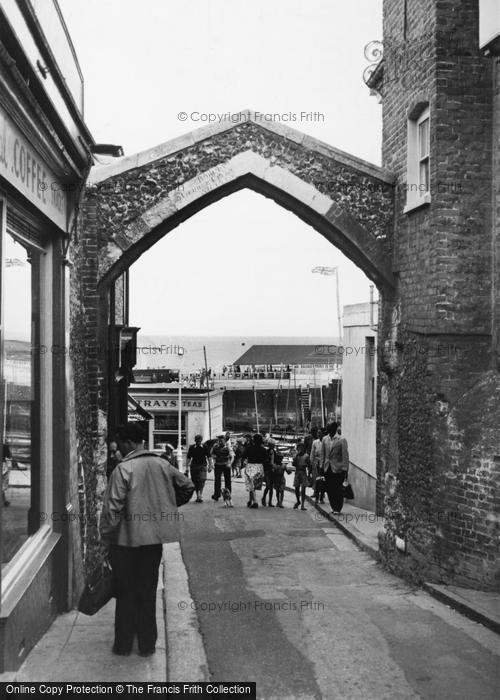 Photo of Broadstairs, York Gate c.1951