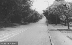 Lower Blandford Road c.1960, Broadstone