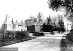 The Village c.1955, Broadwas