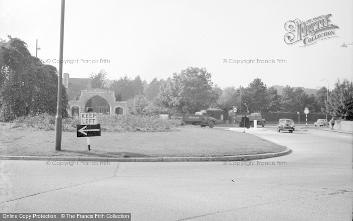 Photo of Broadwater, Broadwater Roundabout 1963